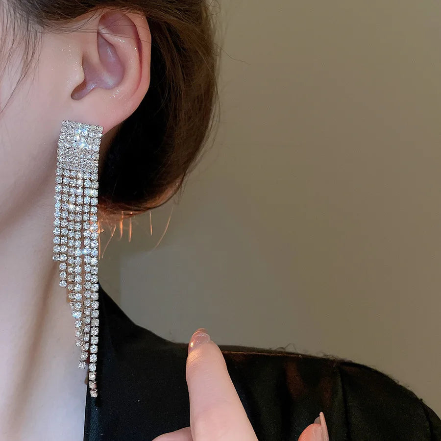Diamond-inlaid Fringed Jewelry Set