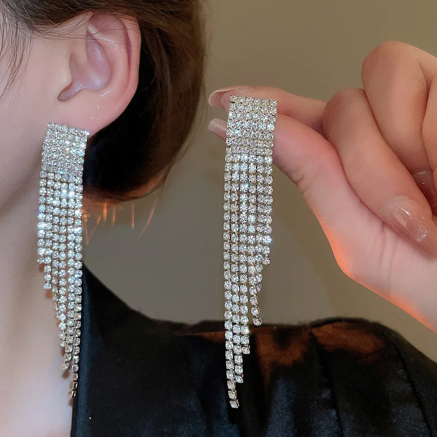 Diamond-inlaid Fringed Jewelry Set