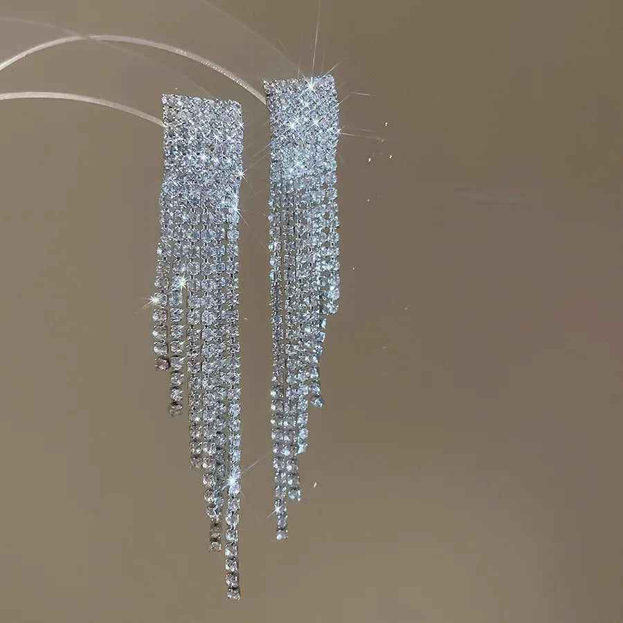 Diamond-inlaid Fringed Jewelry Set