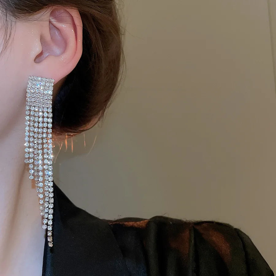 Diamond-inlaid Fringed Jewelry Set