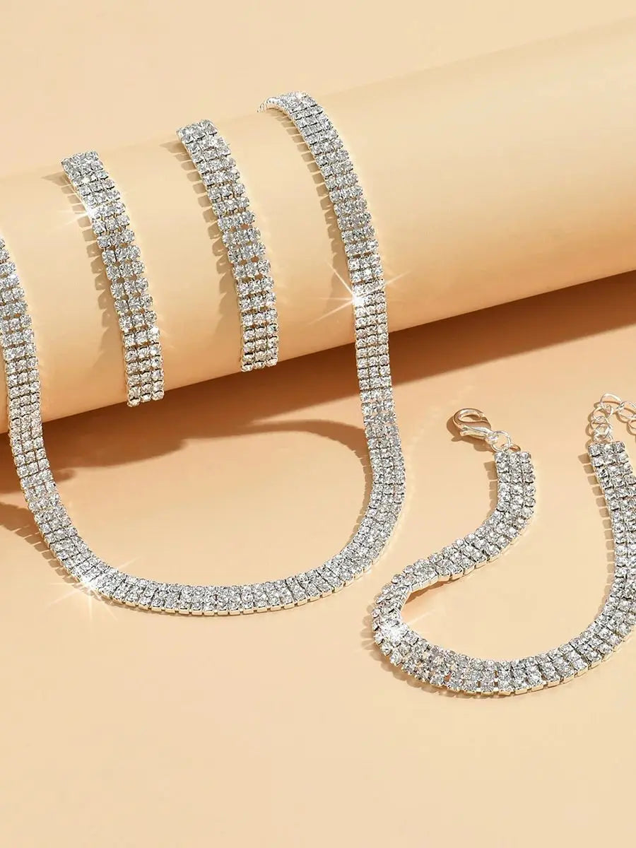 4 pieces Diamond Ladies Jewelry Set