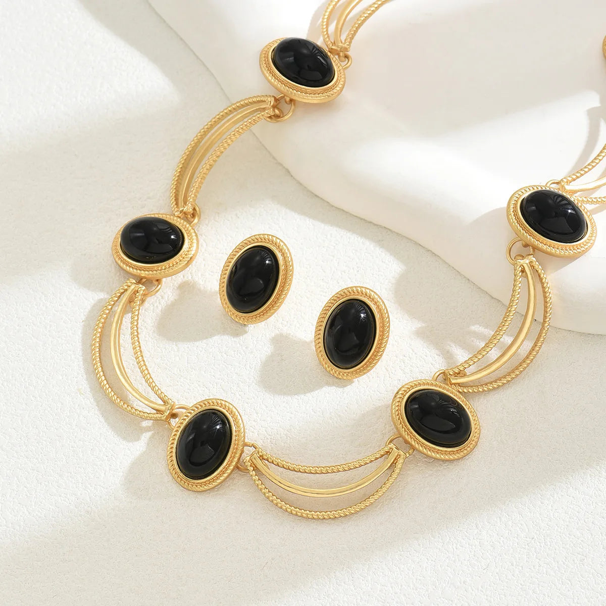 Elegant Gold and Black Jewelry Set