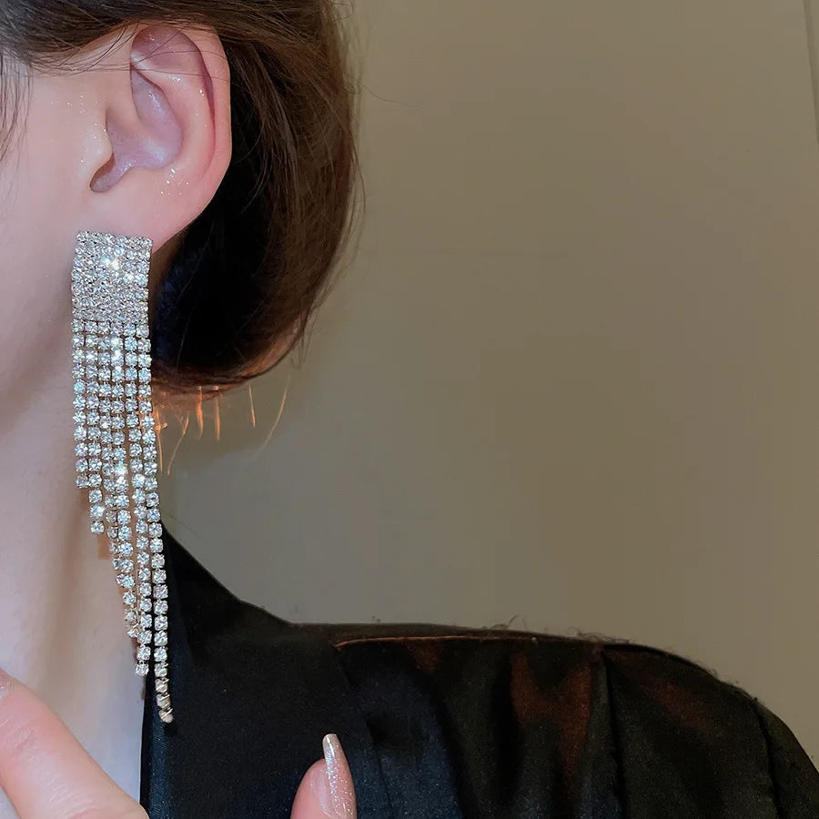 Diamond-inlaid Fringed Jewelry Set