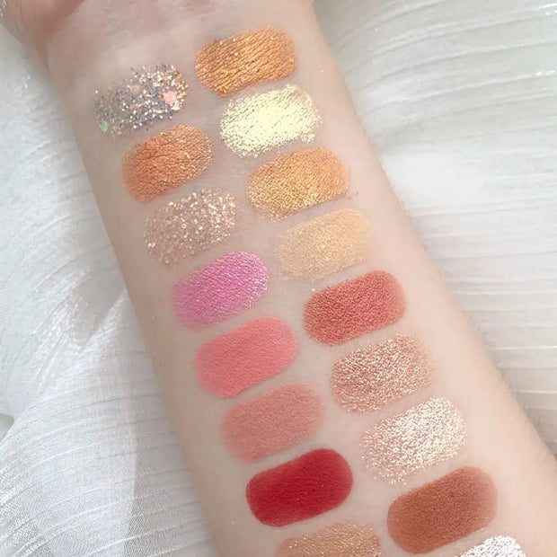 Strawberry Girl Eyeshadow Palette - 24 colours